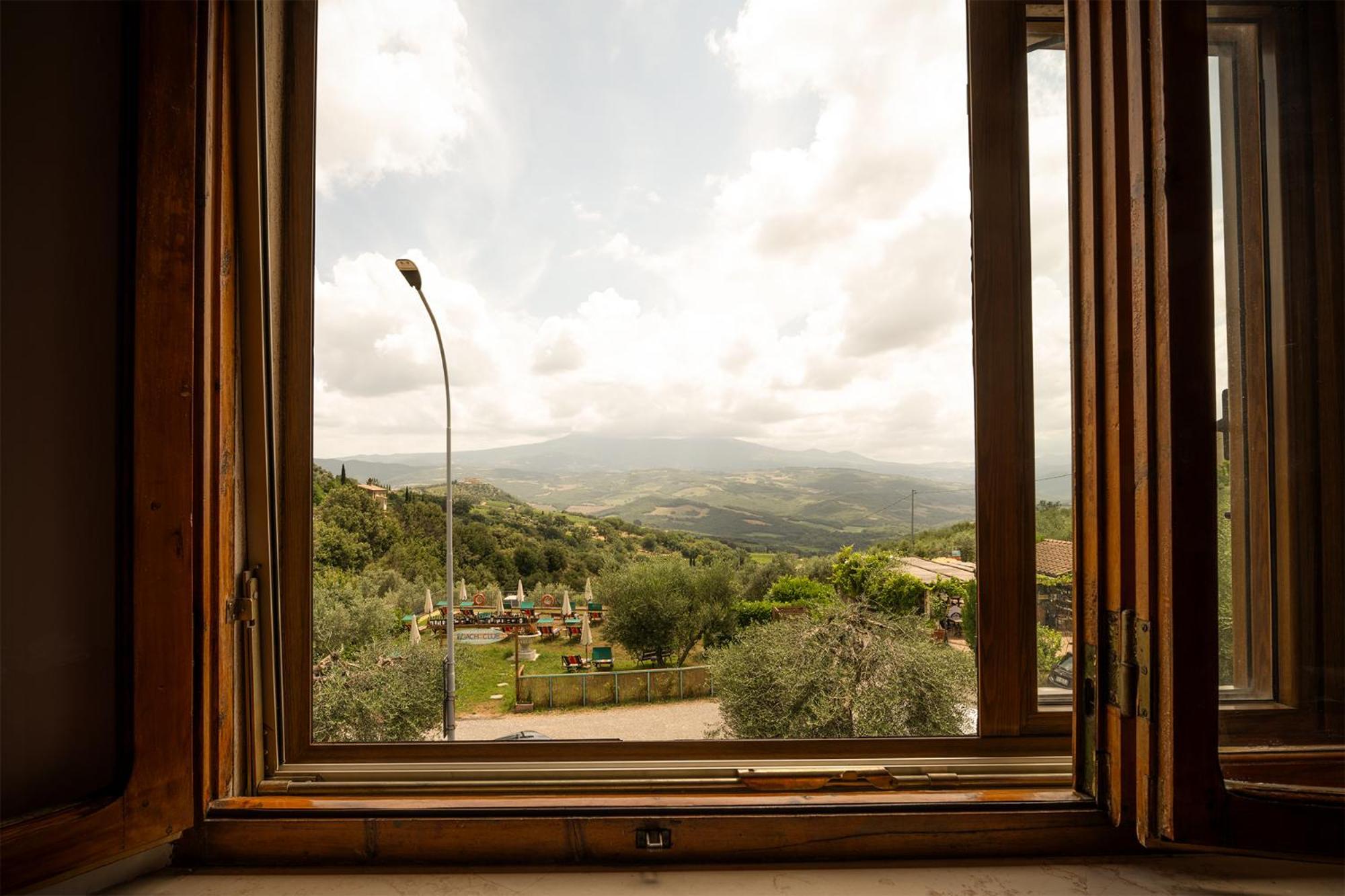 B&B Locanda Sant'Antimo Montalcino Exterior photo